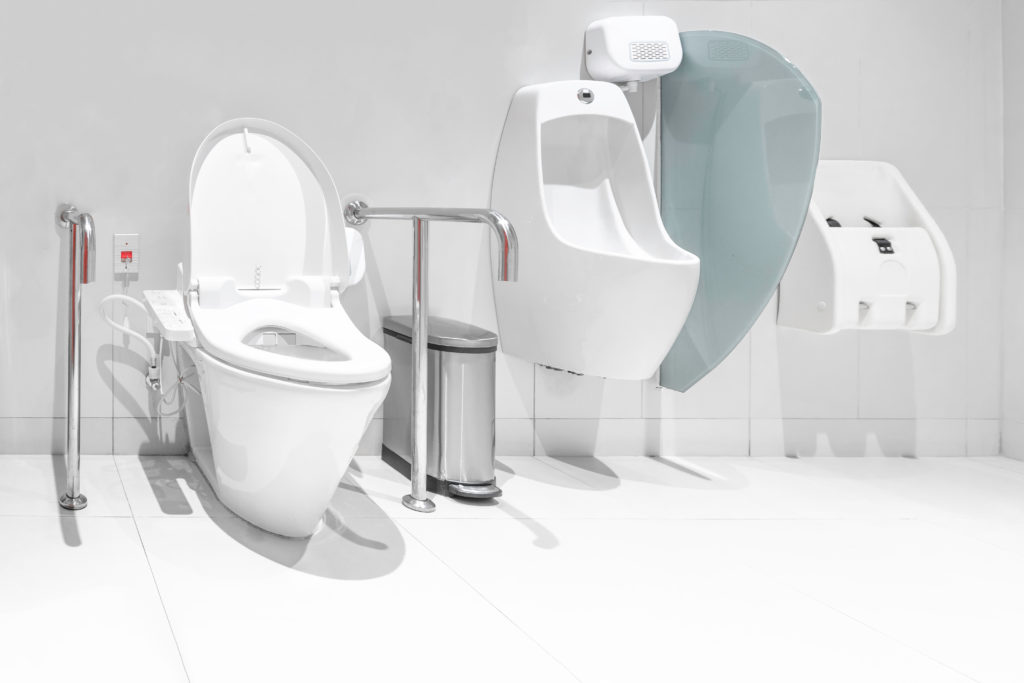 záchodové sedátko pro osoby s fyzickými omezeními